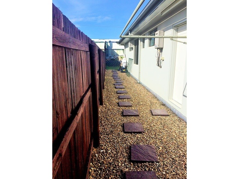 28 Kroymans Drive, Mount Louisa QLD 4814