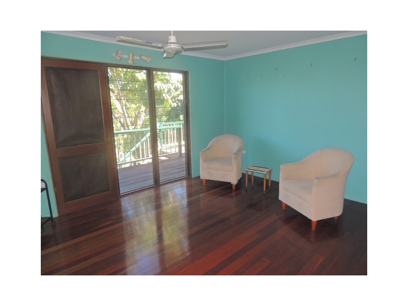 33 Compass Crescent, Nelly Bay, Magnetic Island QLD 4819