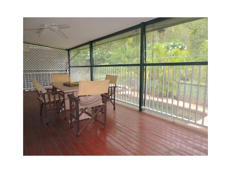 33 Compass Crescent, Nelly Bay, Magnetic Island QLD 4819