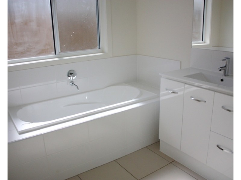 21 Yanuca Street, Burdell QLD 4818