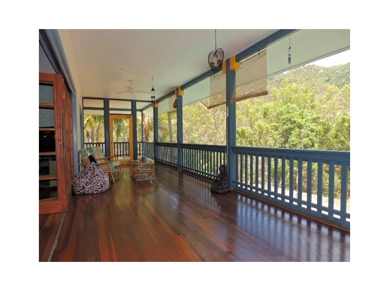 92 Mandalay Avenue, Nelly Bay QLD 4819