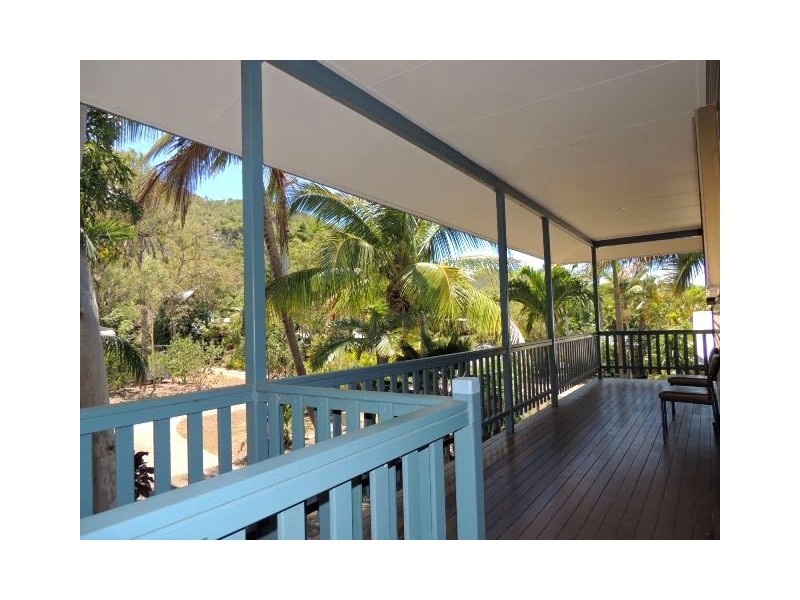 92 Mandalay Avenue, Nelly Bay QLD 4819