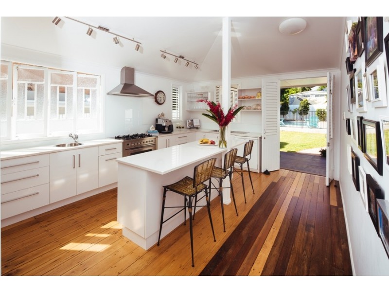 34 Paxton Street, North Ward QLD 4810