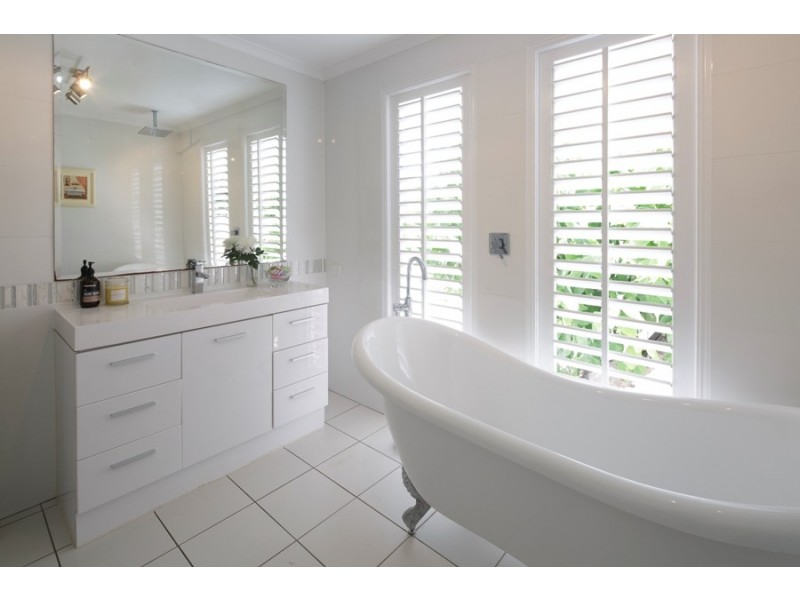 34 Paxton Street, North Ward QLD 4810