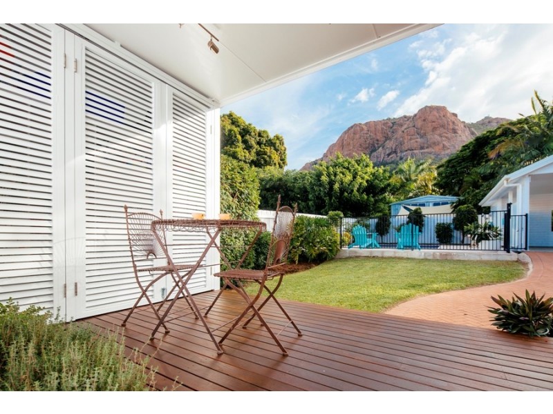 34 Paxton Street, North Ward QLD 4810