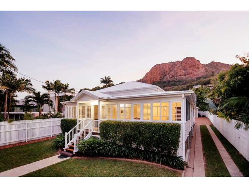 34 Paxton Street, North Ward QLD 4810