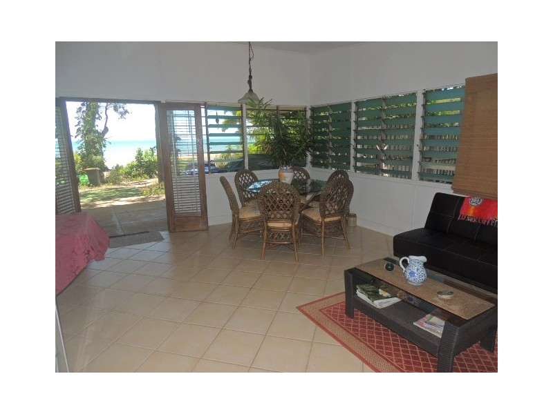 10 Henry Lawson Street, HORSESHOE BAY, Magnetic Island QLD 4819