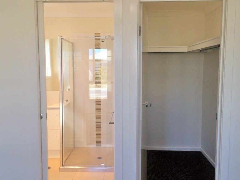 37 Tasman Circuit, Burdell QLD 4818