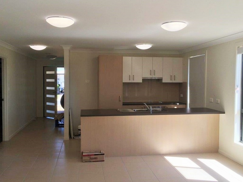 37 Tasman Circuit, Burdell QLD 4818