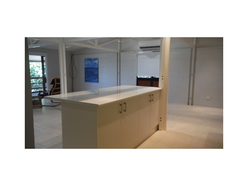 101 Cay Street, Saunders Beach QLD 4818