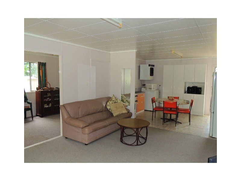 18 Mirimar Crescent, Arcadia, Magnetic Island QLD 4819