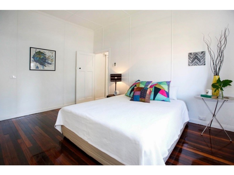 44 Surrey Street, Hyde Park QLD 4812