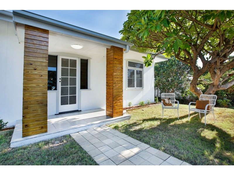 44 Surrey Street, Hyde Park QLD 4812