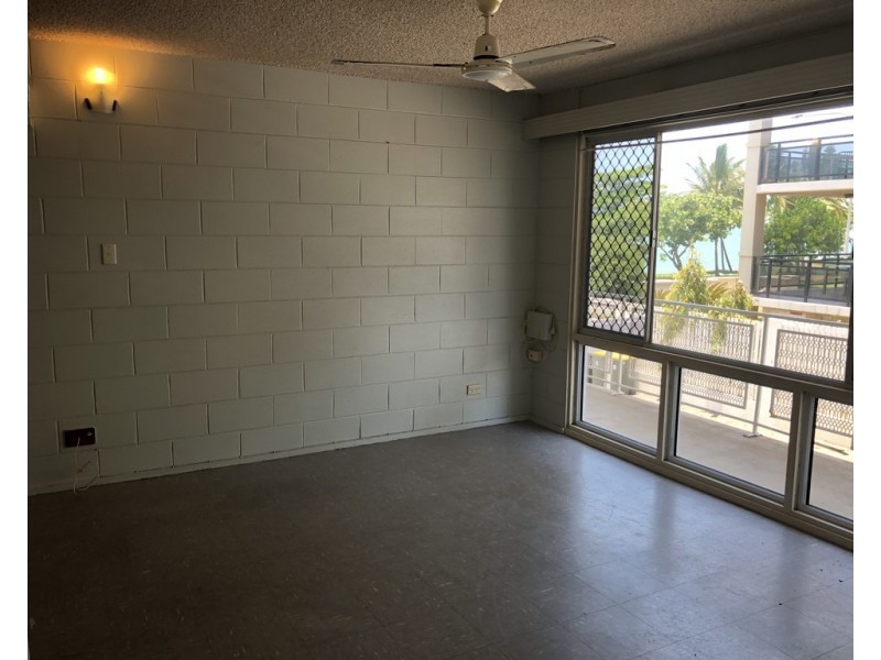 5/104 The Strand, North Ward QLD 4810