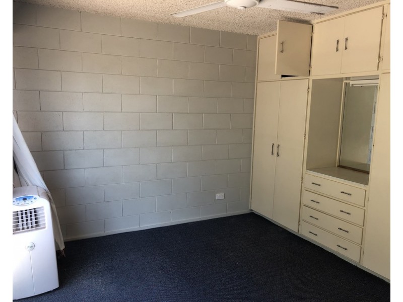 5/104 The Strand, North Ward QLD 4810