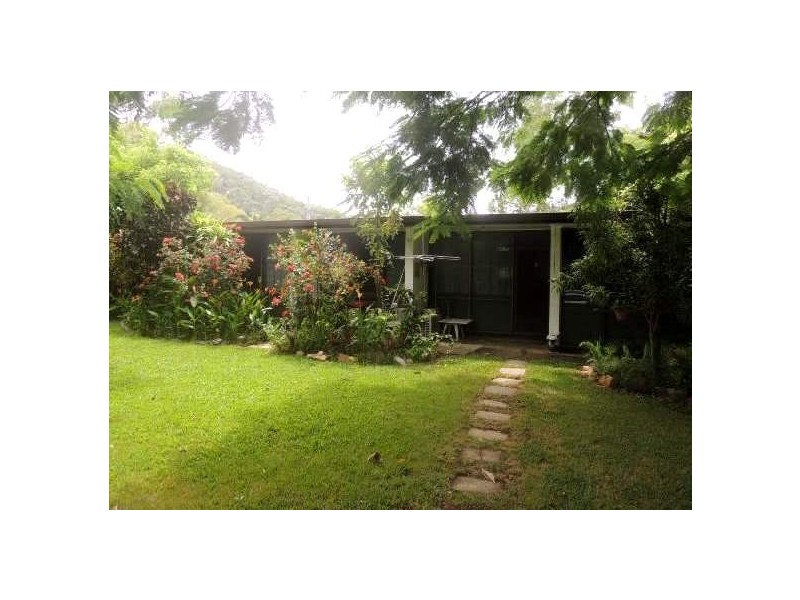 13 Lilac Street, Nelly Bay QLD 4819