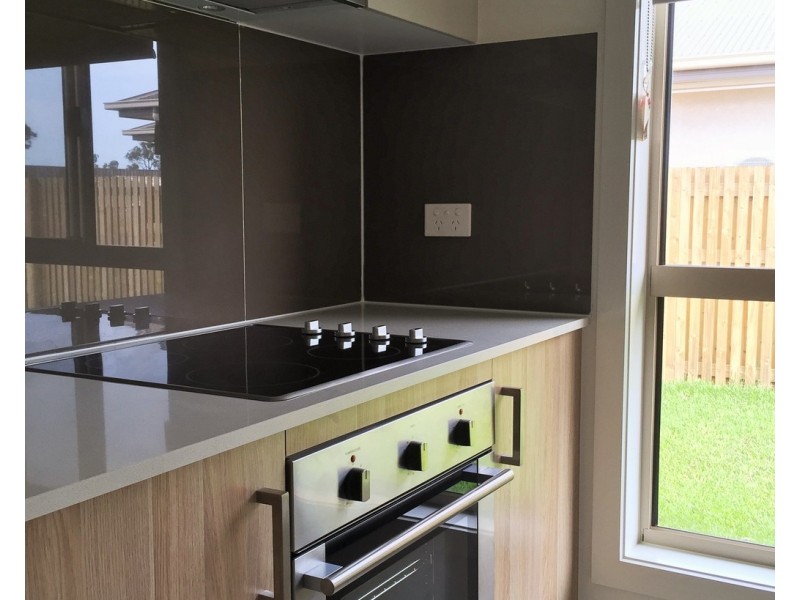 6 Yanuca Street, Burdell QLD 4818