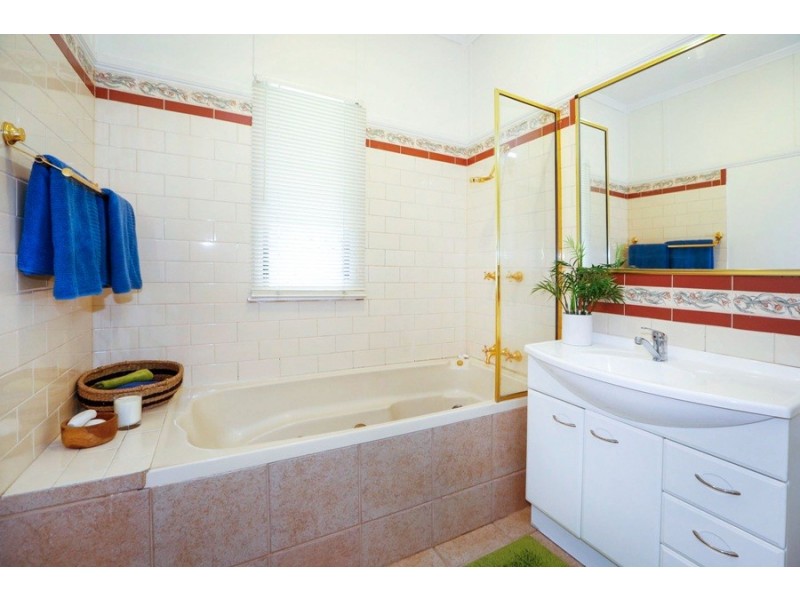 21 Downs Street, Gulliver QLD 4812