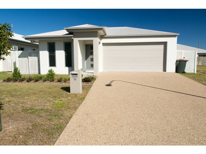 11 Tor Street, Mount Louisa QLD 4814