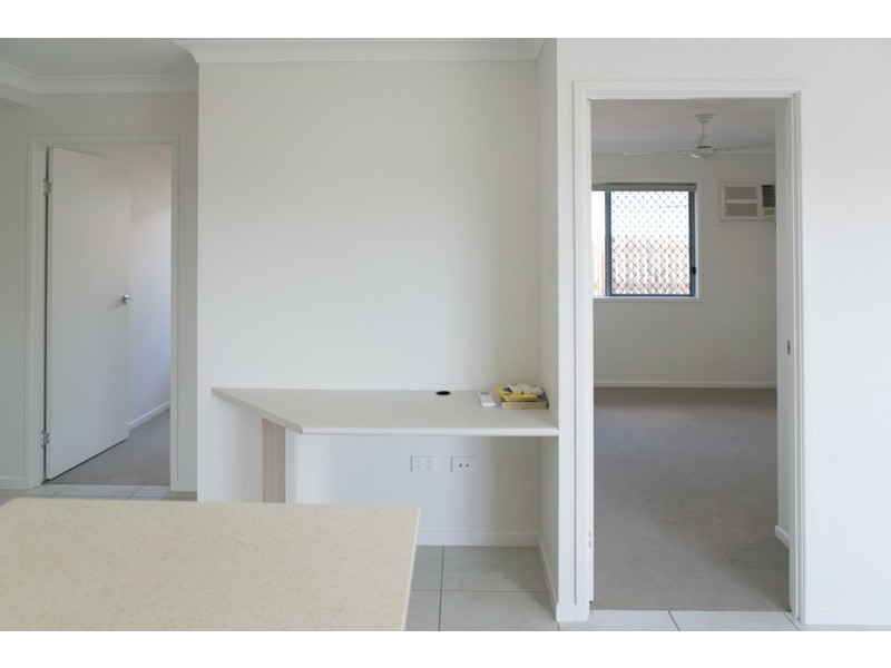 11 Tor Street, Mount Louisa QLD 4814