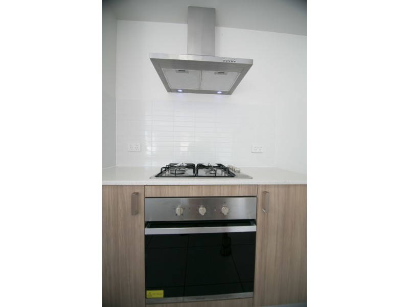 11 Tor Street, Mount Louisa QLD 4814