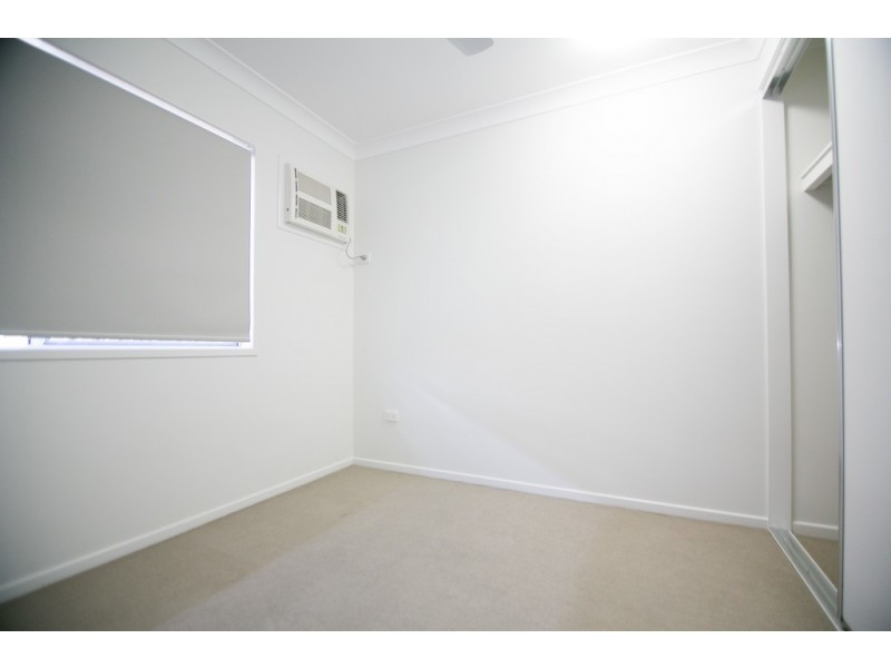 11 Tor Street, Mount Louisa QLD 4814