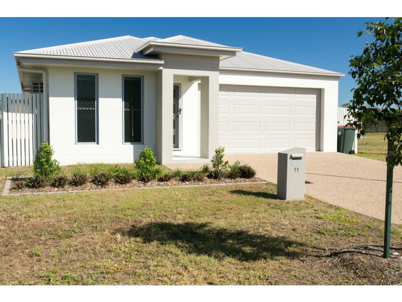 11 Tor Street, Mount Louisa QLD 4814