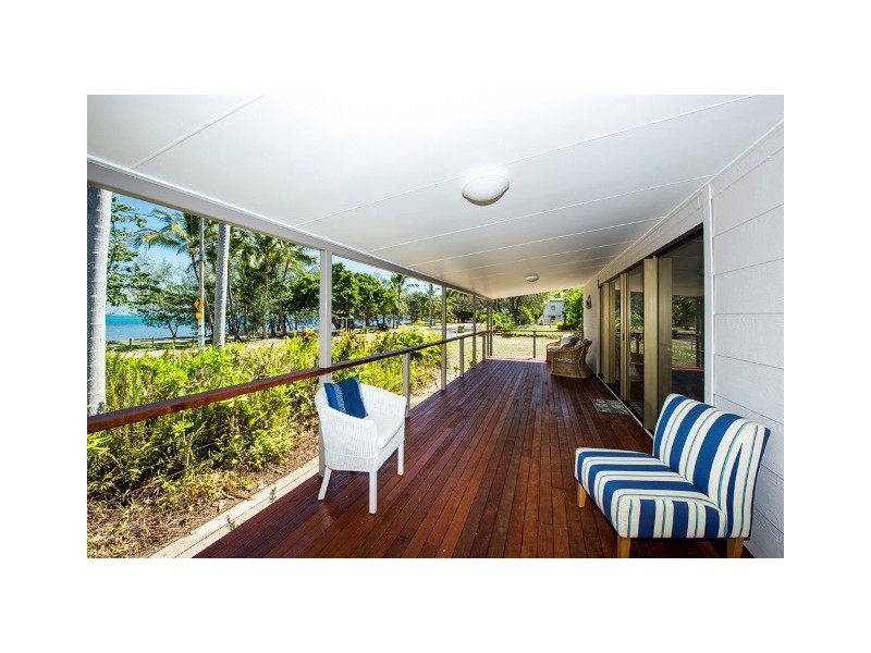 33 Marine Pde, Arcadia, Magnetic Island QLD 4819