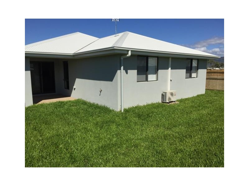 4 Bulla Place, Kelso QLD 4815