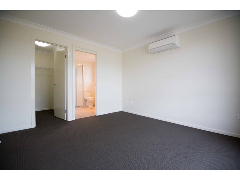 4 Bulla Place, Kelso QLD 4815