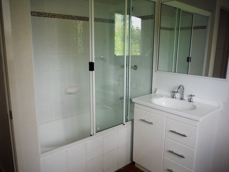 2/5b Warburton Street, North Ward QLD 4810