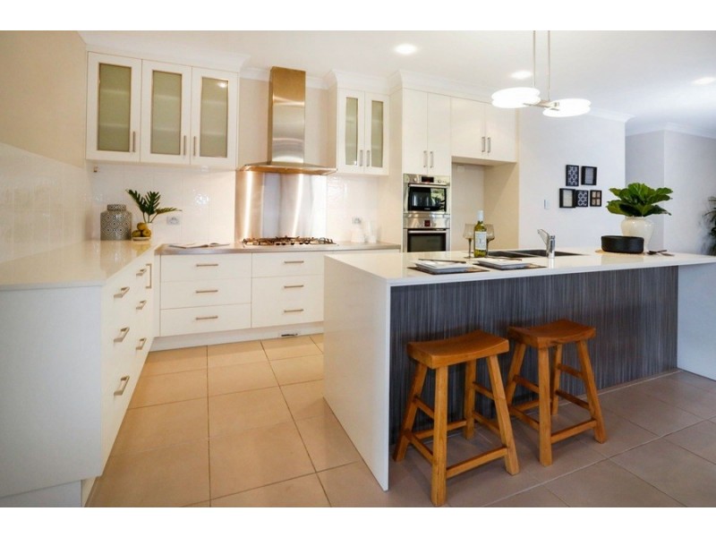 4 Baybreeze Pocket, Idalia QLD 4811