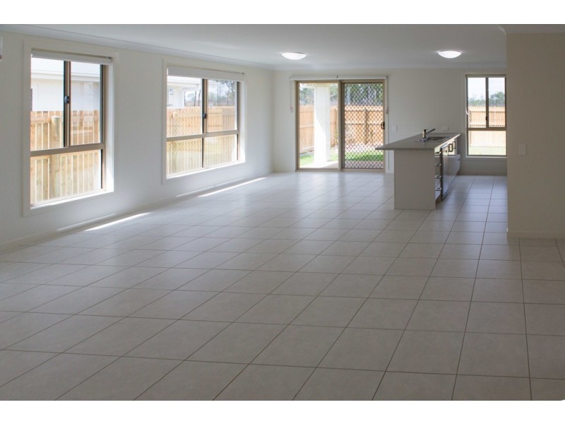 7 Bulla Place, Kelso QLD 4815