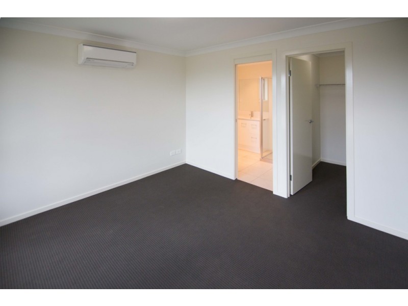 7 Bulla Place, Kelso QLD 4815