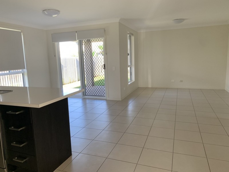 22 Emporer Boulevard, Burdell QLD 4818