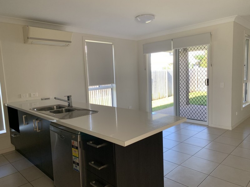 22 Emporer Boulevard, Burdell QLD 4818