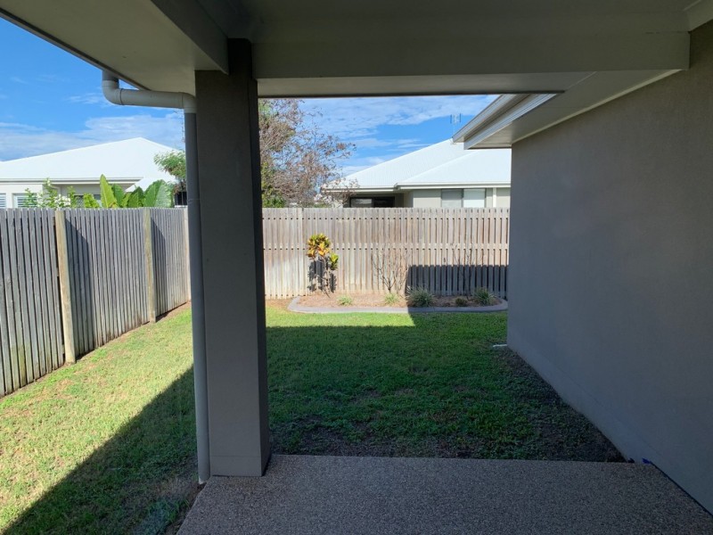 22 Emporer Boulevard, Burdell QLD 4818