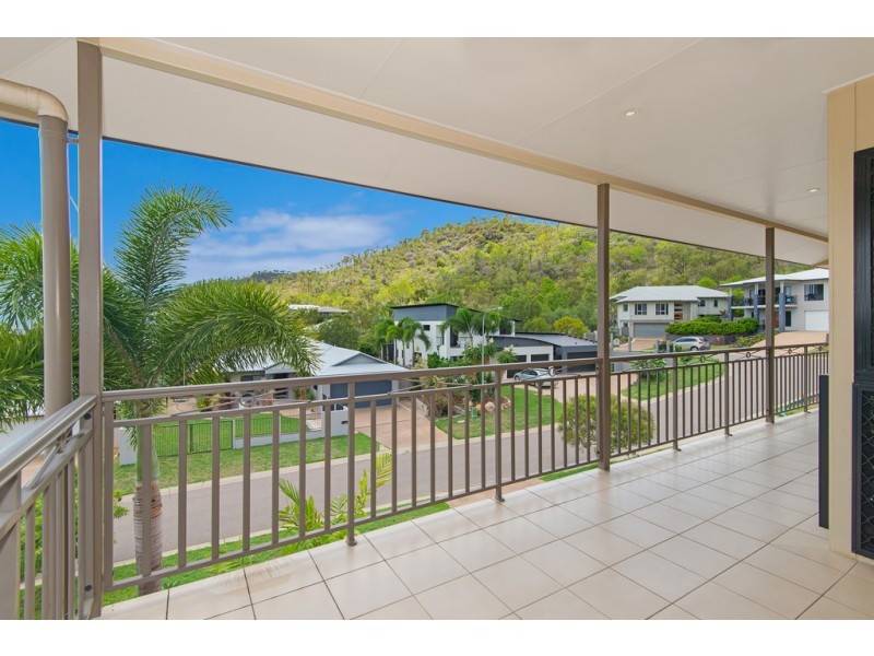 21 Kosciusko Way, Mount Louisa QLD 4814
