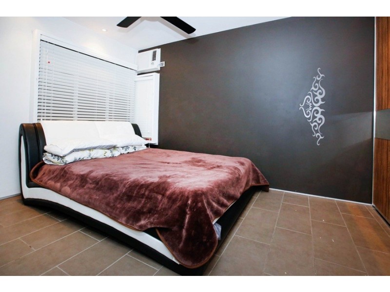 22 Sturges Street, Hermit Park QLD 4812