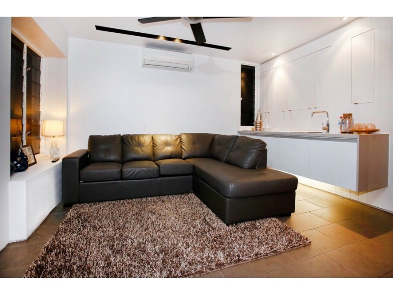 22 Sturges Street, Hermit Park QLD 4812