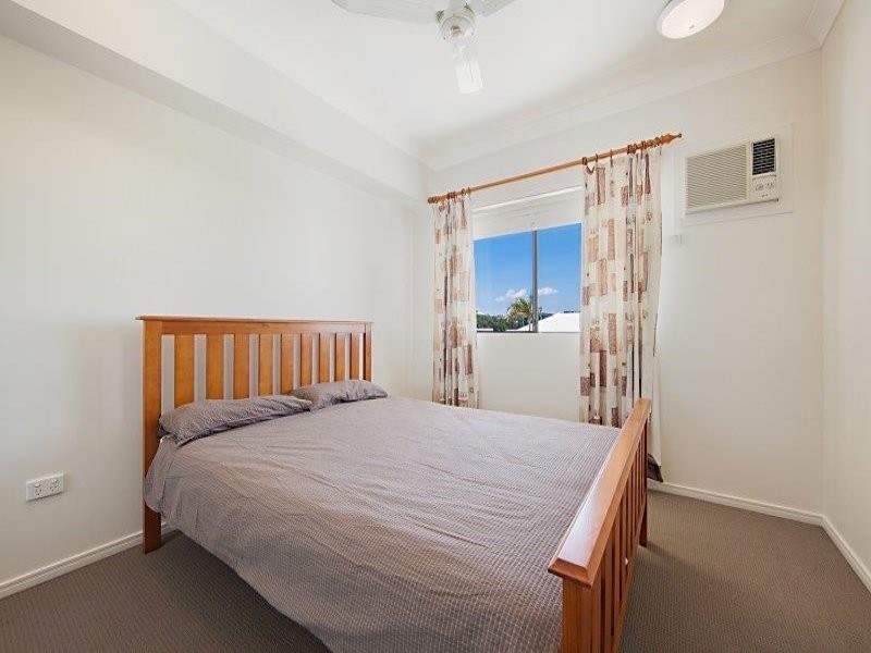 28/18-30 Sir Leslie Thiess Drive, Townsville City QLD 4810