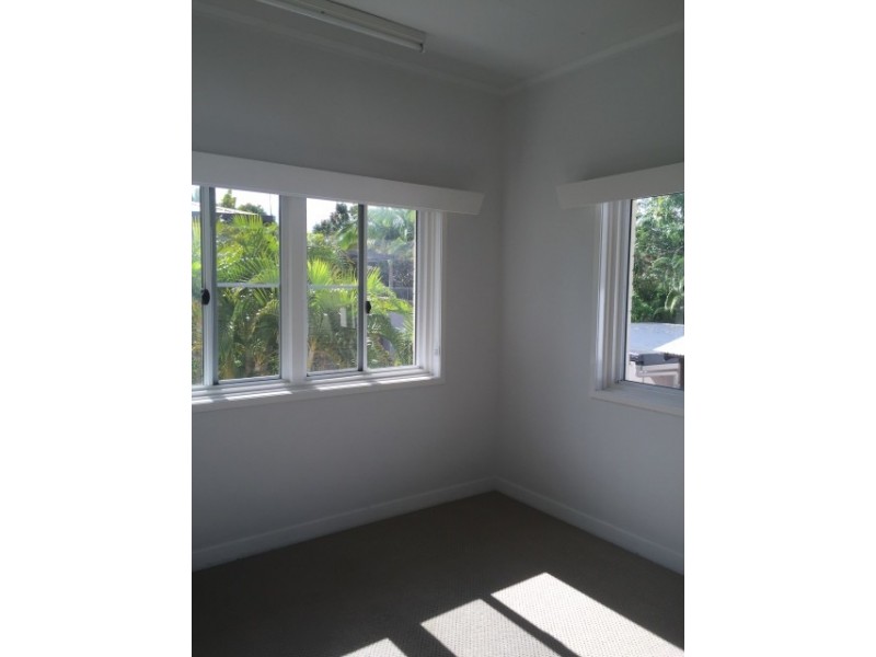 2/6 The Esplanade, Belgian Gardens QLD 4810