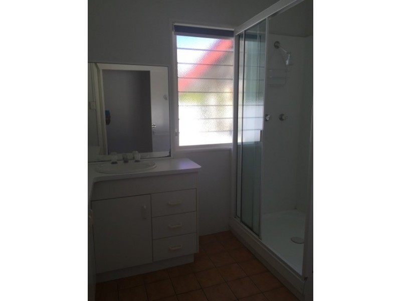 2/6 The Esplanade, Belgian Gardens QLD 4810