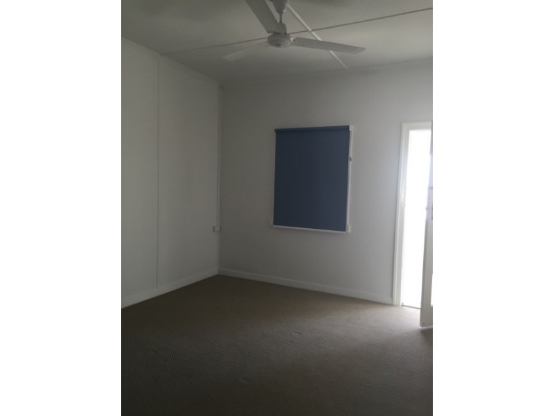 2/6 The Esplanade, Belgian Gardens QLD 4810