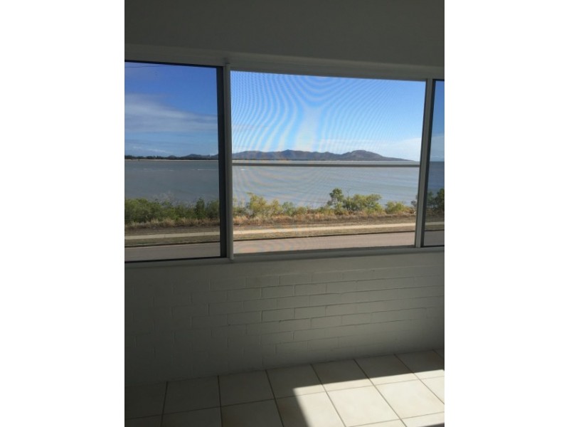 2/6 The Esplanade, Belgian Gardens QLD 4810