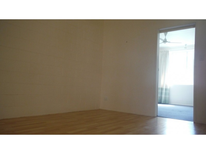 6/76 Cook Street, North Ward QLD 4810