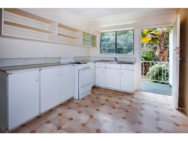 9 Roberts Street, Hermit Park QLD 4812