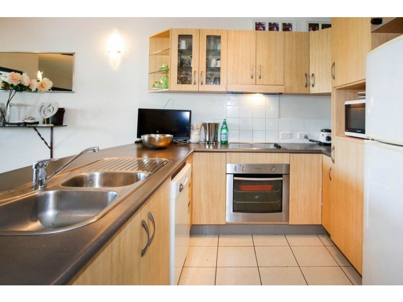 46/18-30 Sir Leslie Thiess Drive, Townsville City QLD 4810