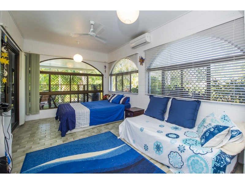 49 Hayles Avenue, ARCADIA, Magnetic Island QLD 4819