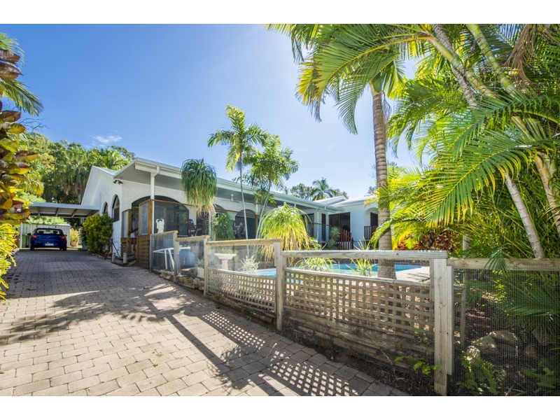 49 Hayles Avenue, ARCADIA, Magnetic Island QLD 4819